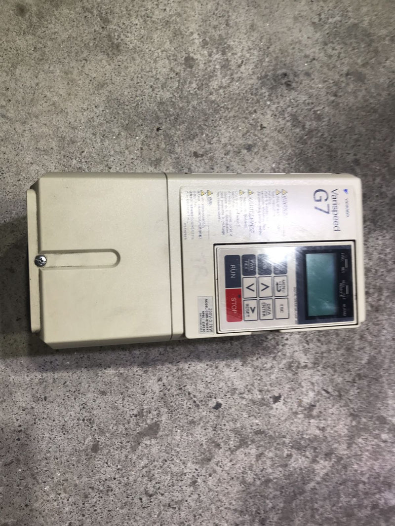 1PC Used Yaskawa CIMR-G7A23P7