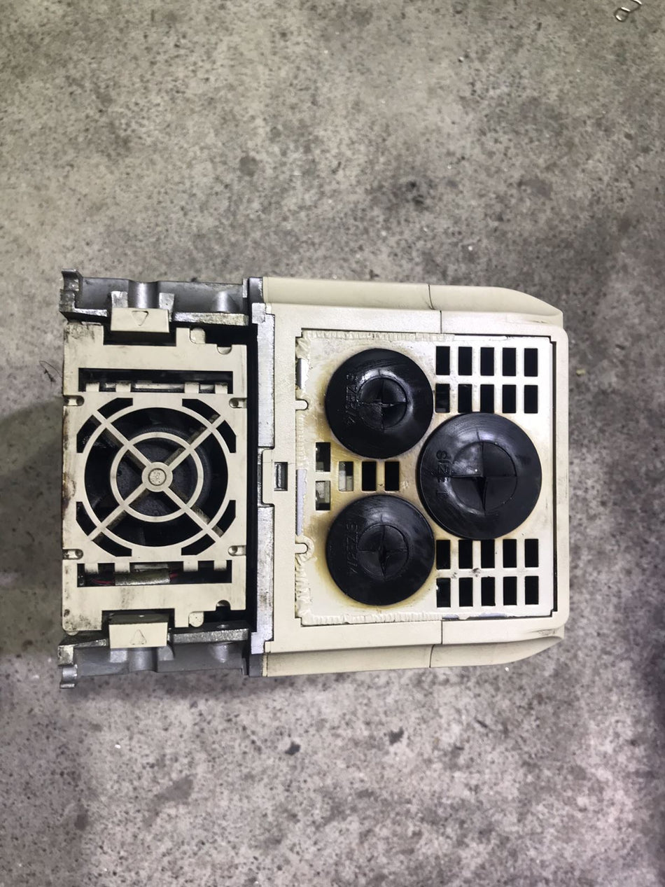 1PC Used Yaskawa CIMR-G7A23P7