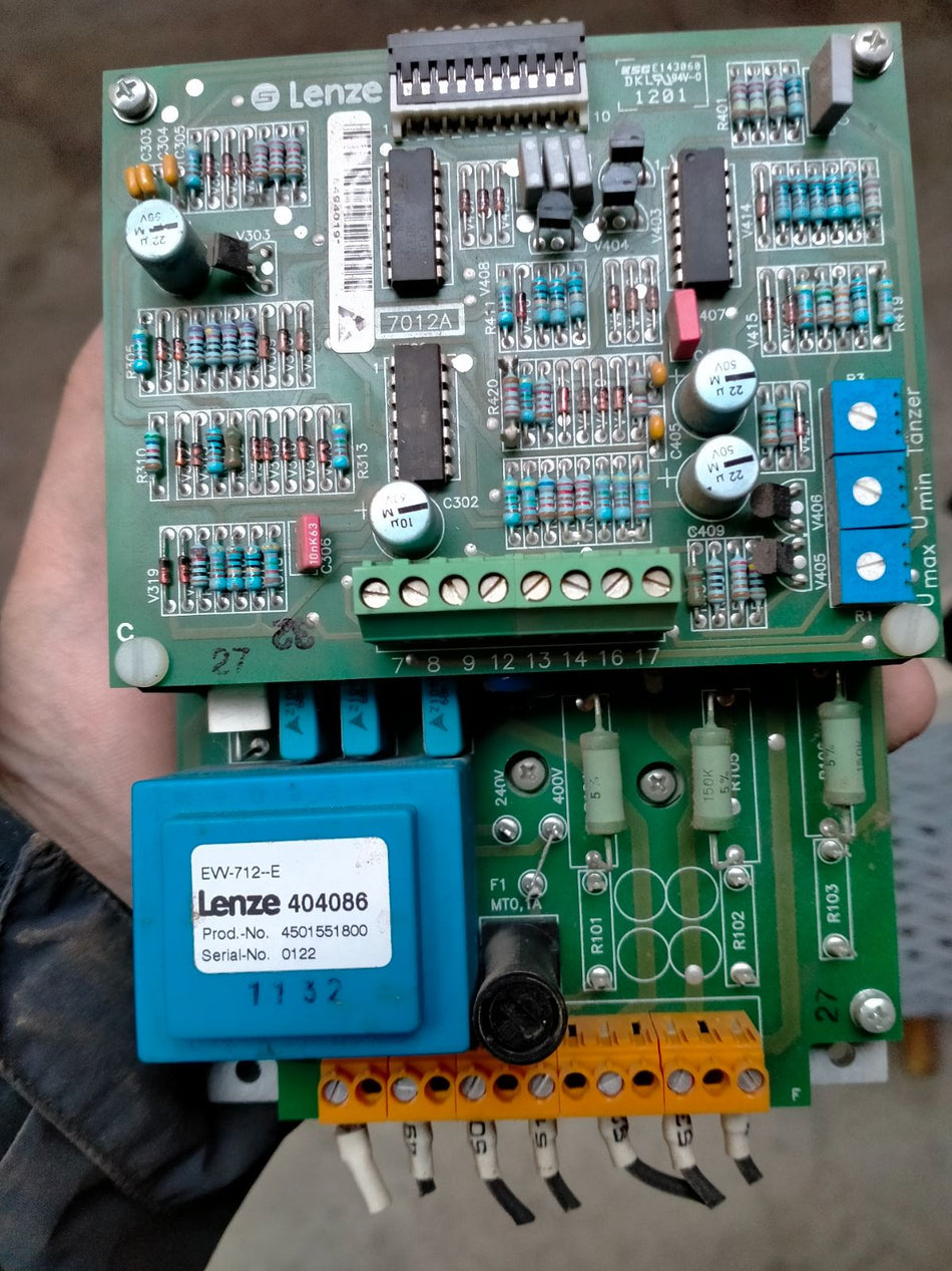 1 PC usado para Lenze EVV-712-E
