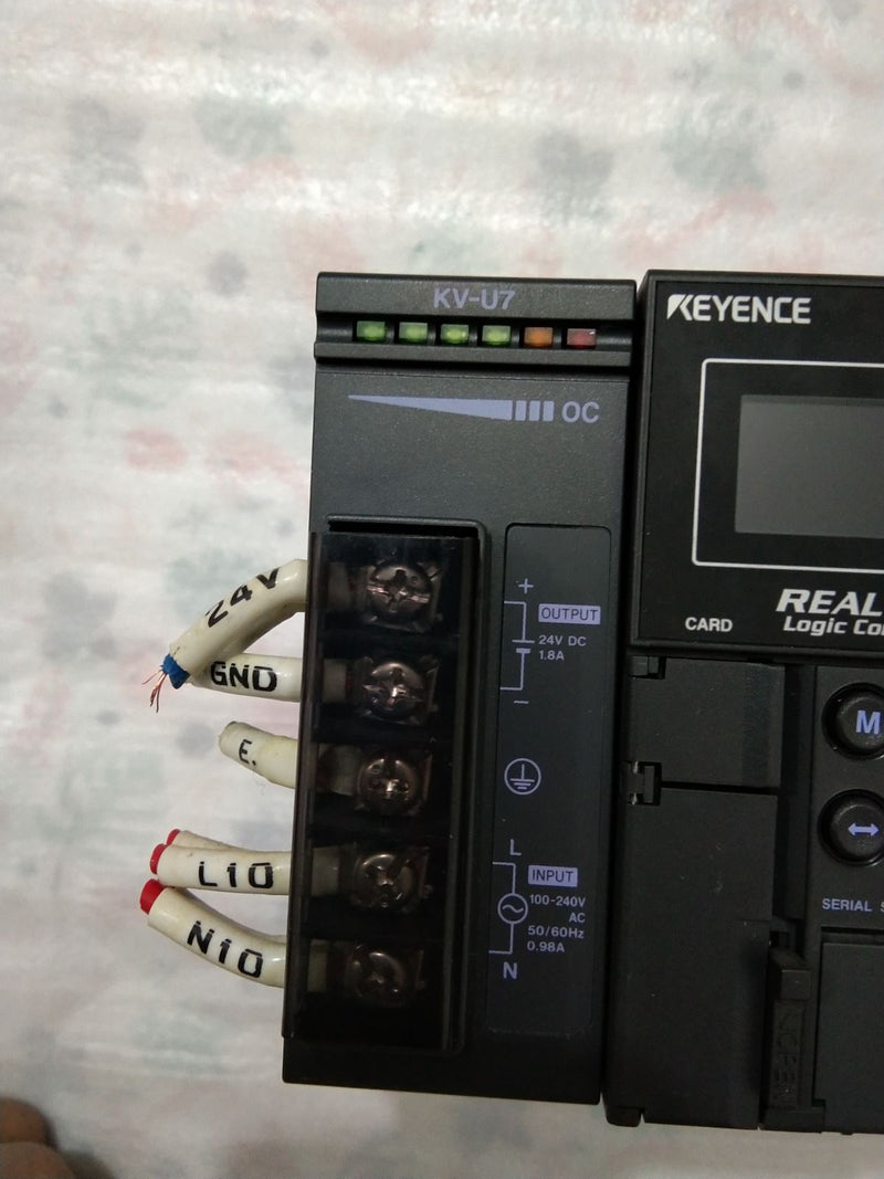 1PCS Used KEYENCE KV-3000