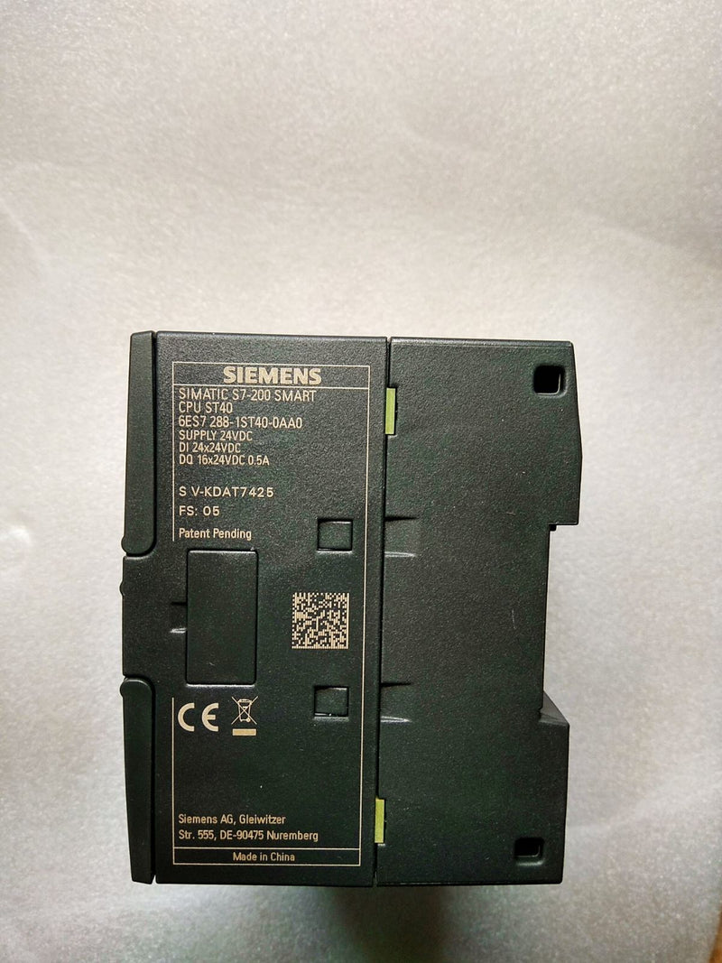 1PC new Siemens 6ES7288-1ST40-0AA0