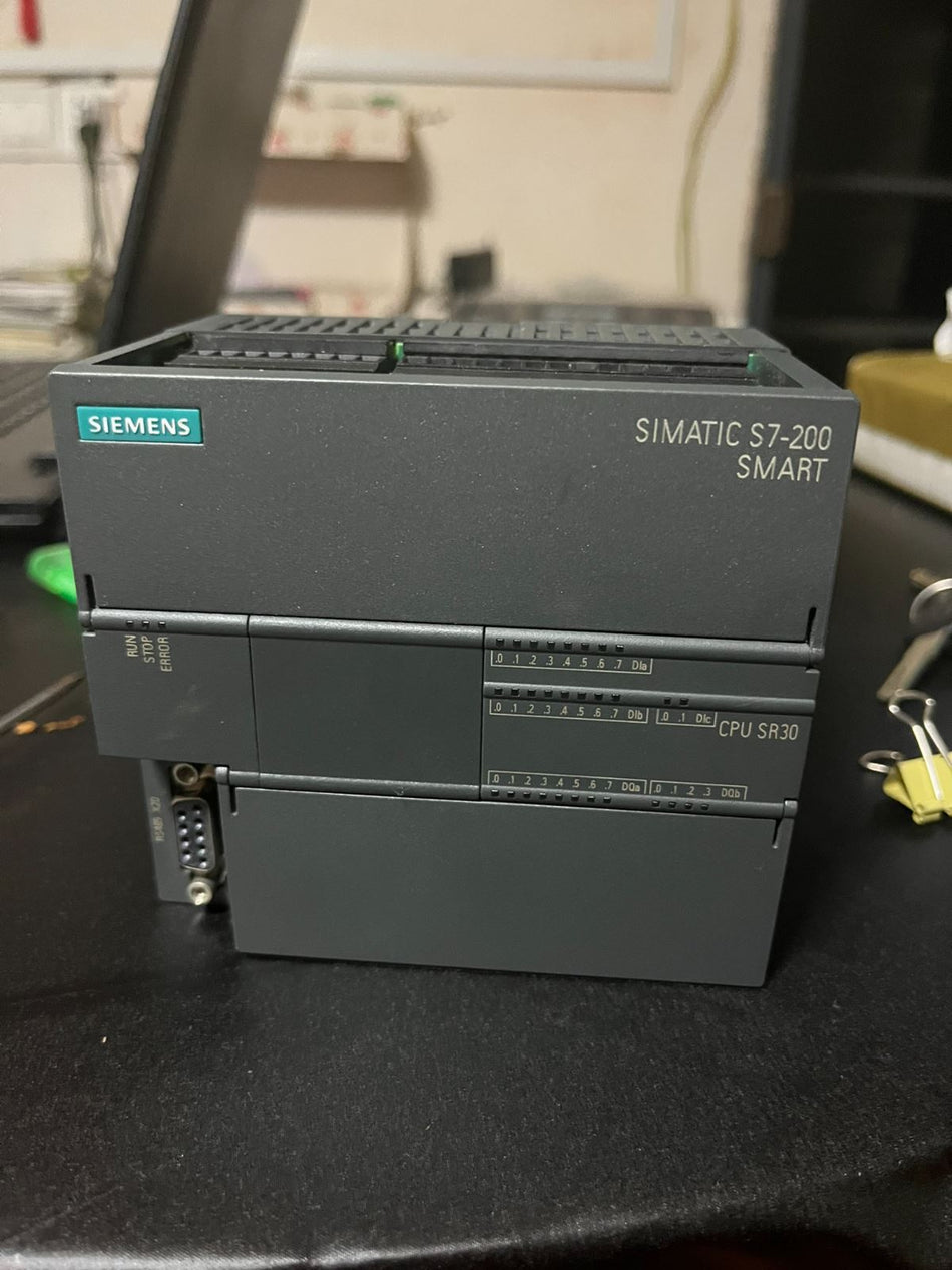 1 PC USADO Siemens 6ES7288-1SR30-0AA0