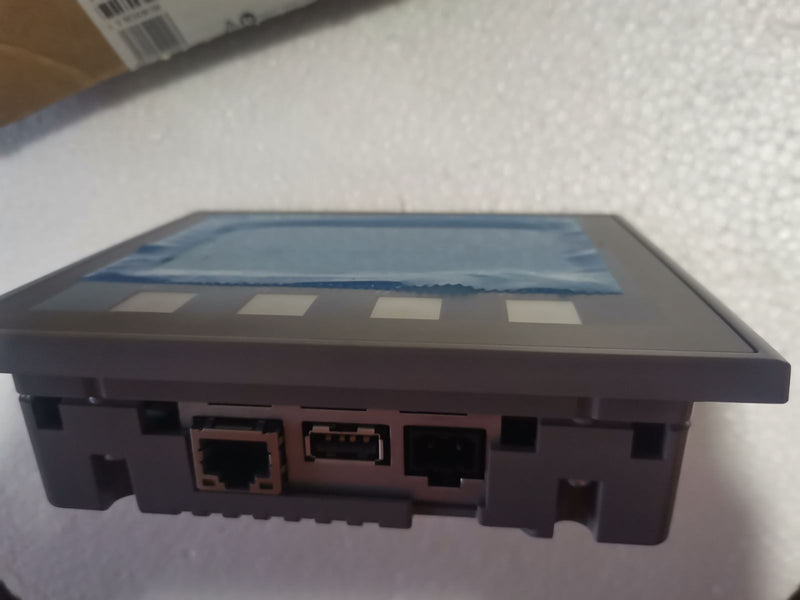 1PC USED Siemens 6AV2123-2DB03-0AX0