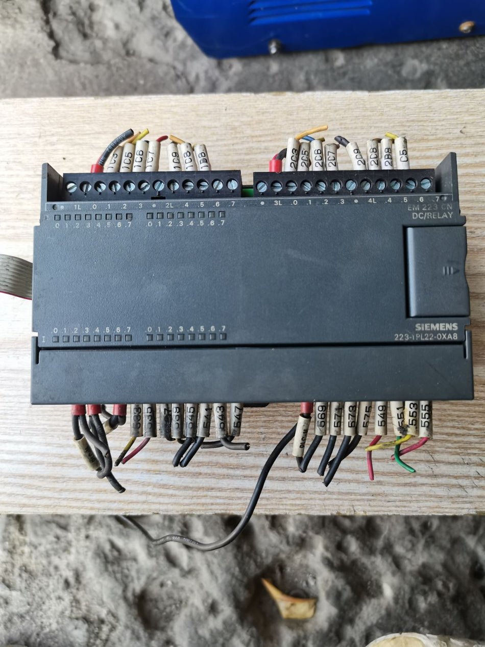 1 PC USADO Siemens 6ES7223-1PL22-0XA8