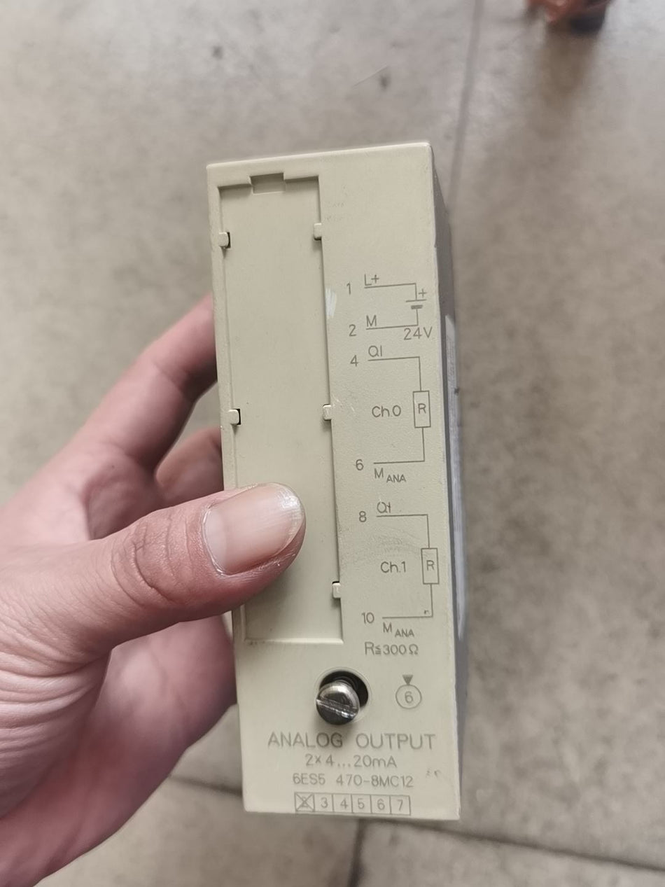1台二手西门子6ES5470-8MC12 