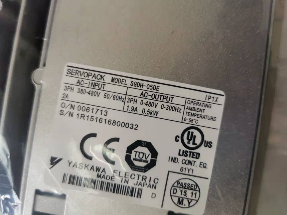 1 PEÇA USADA YASKAWA SGDH-05DE