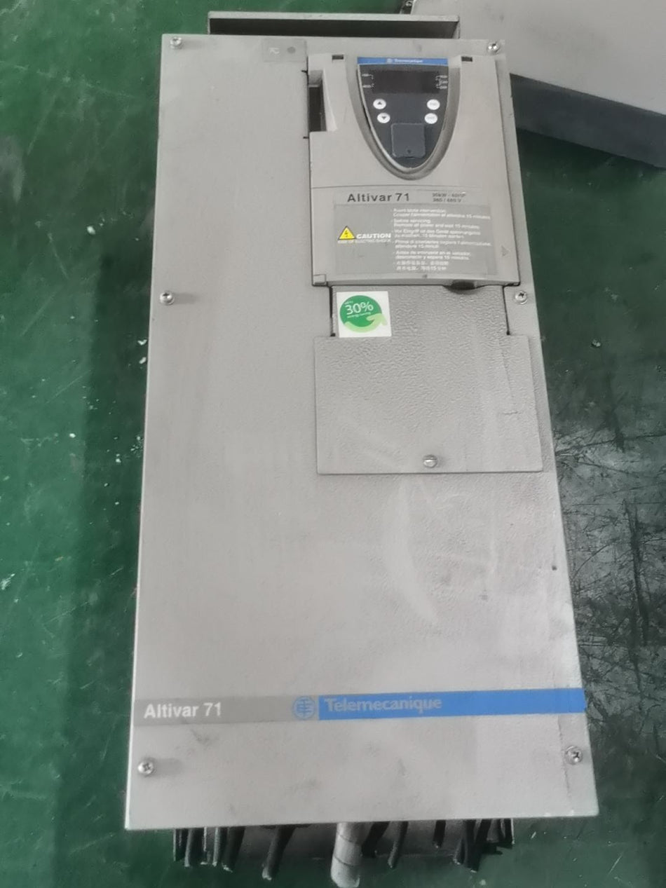 1PC FOR Schneider ATV71HD30N4Z Used mx1