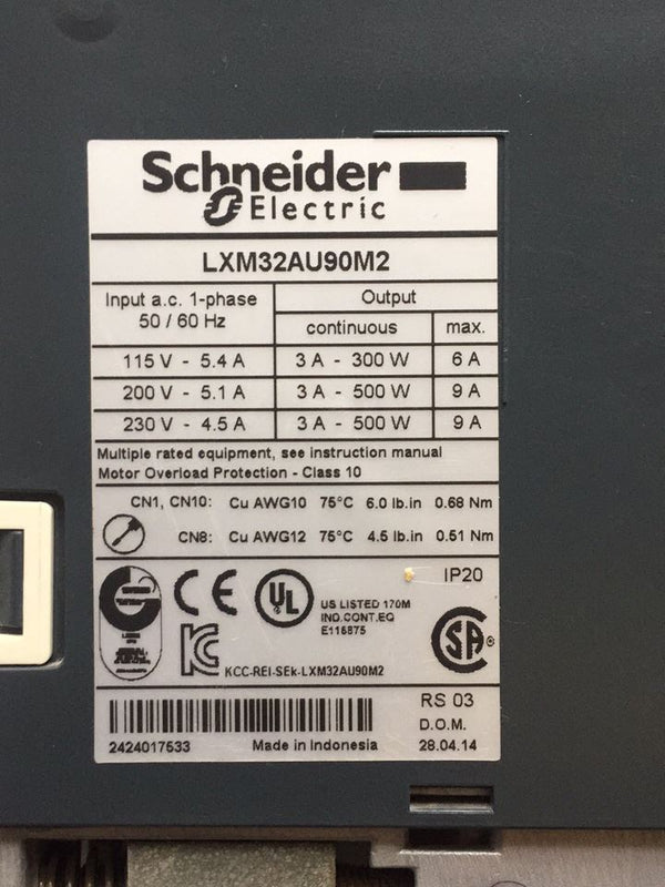 1PC FOR Schneider LXM32AU90M2 Used mx1