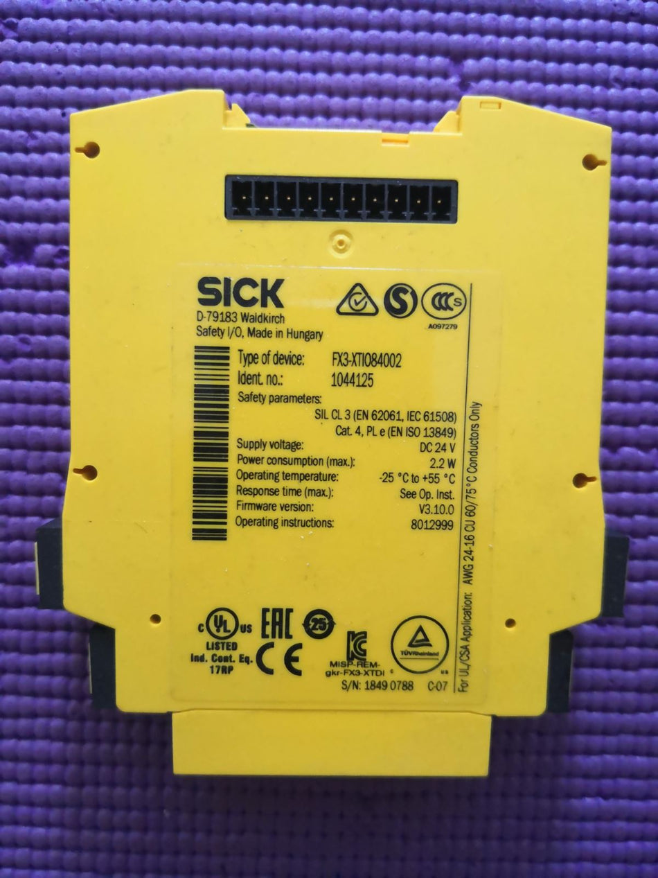 1 PC para SICK FX3-XTIO84002 usado FX3XTIO84002