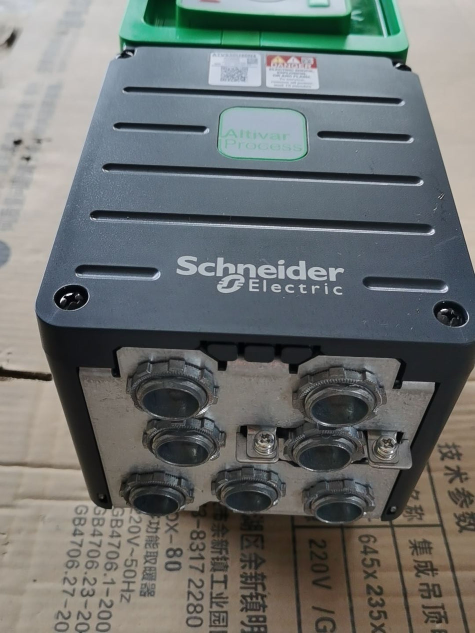 1 PC  For Schneider ATV930U40N4 new