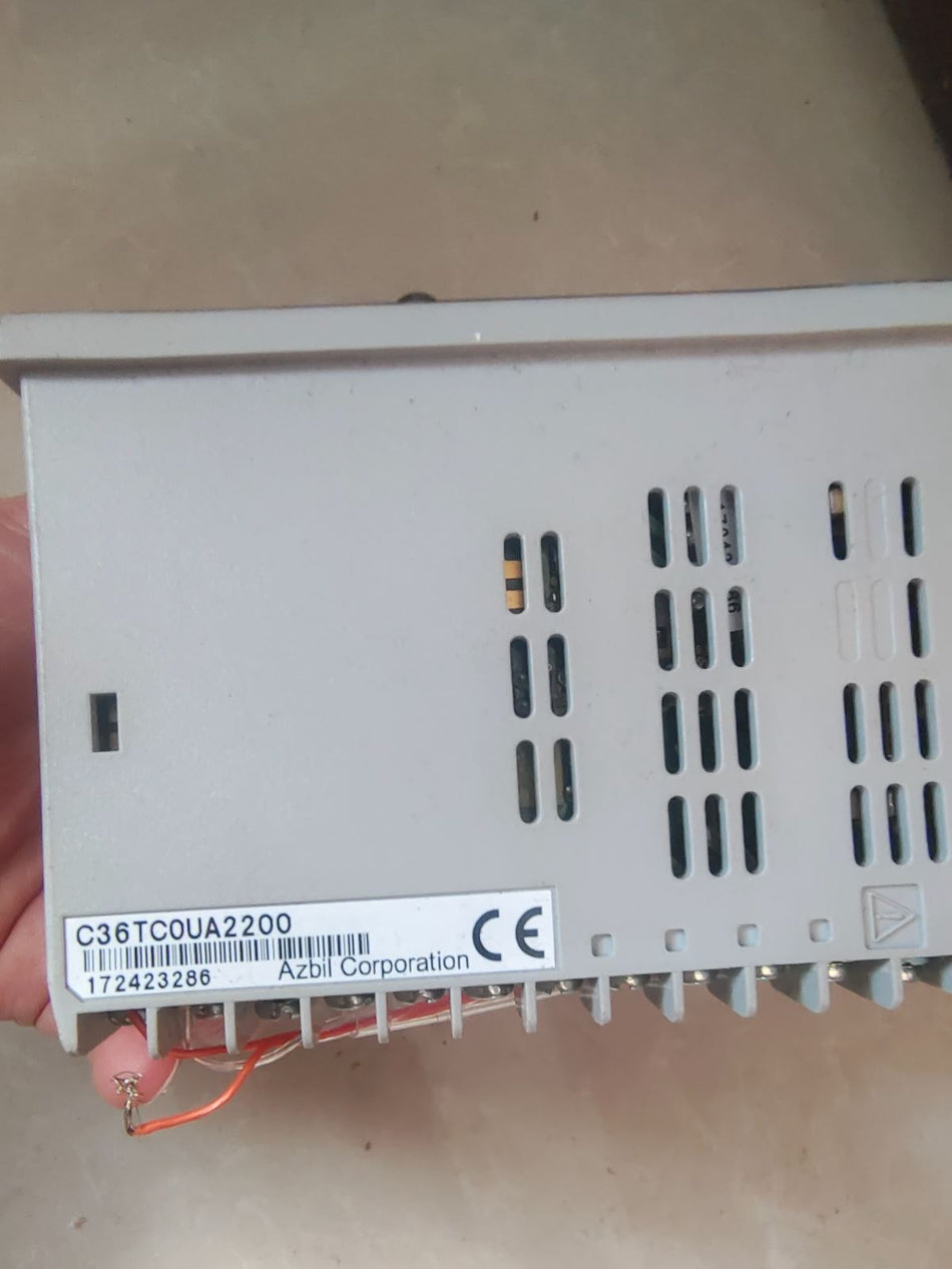 1PC AZBIL C36TC0UA2200used