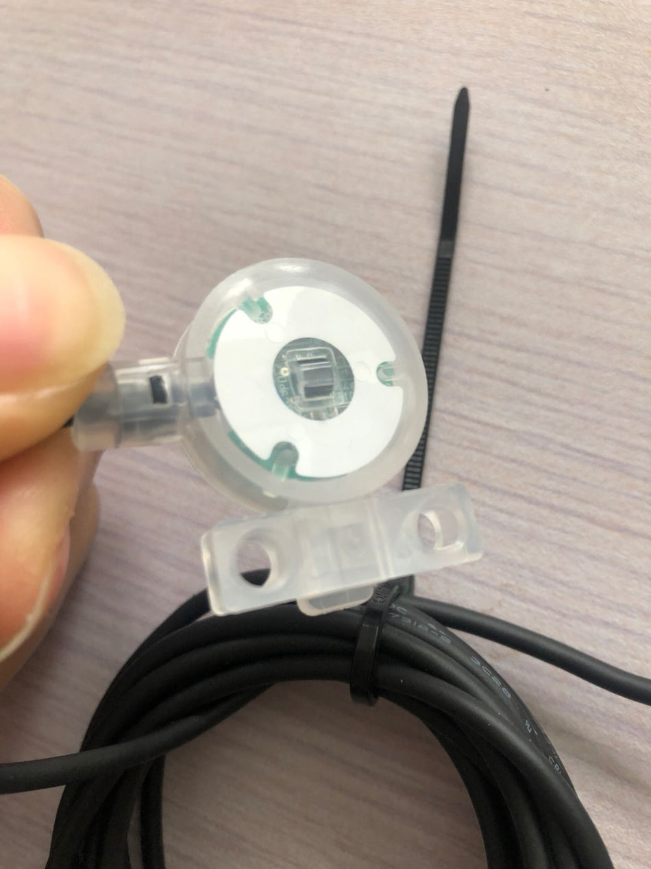 1PC AZBIL HPQ-DP11 novo