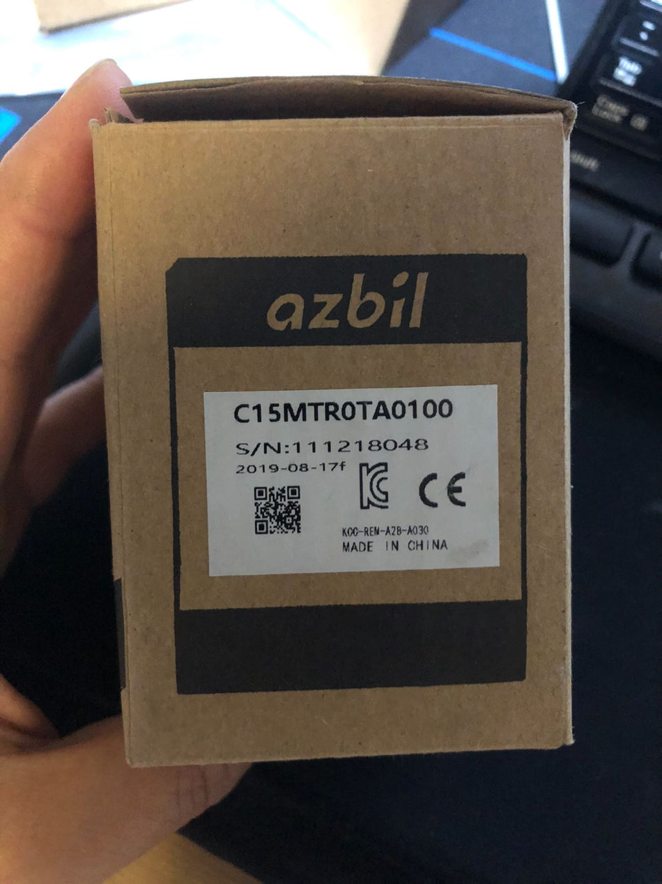 1PC AZBIL C15MTR0TA0100 novo 