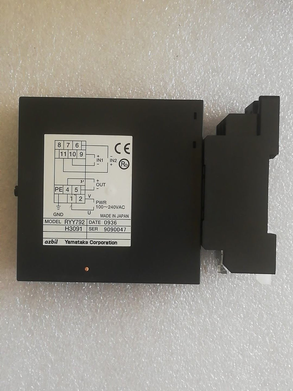 1PC AZBIL RYY792H3091 usado 