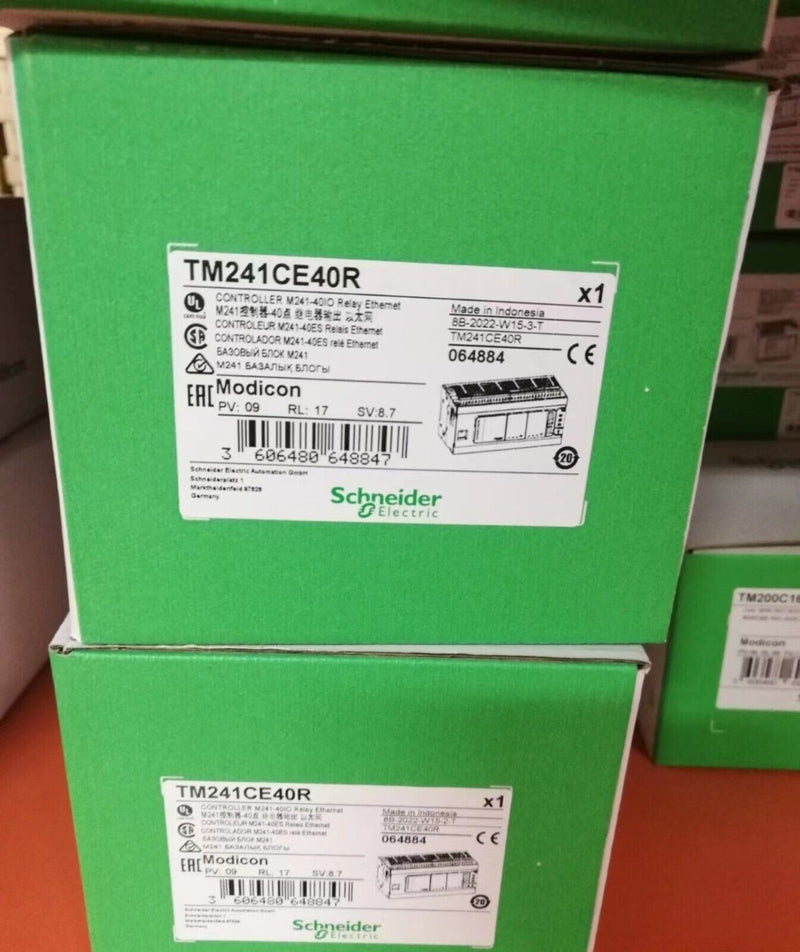 1 PC For Schneider TM241CE40R new