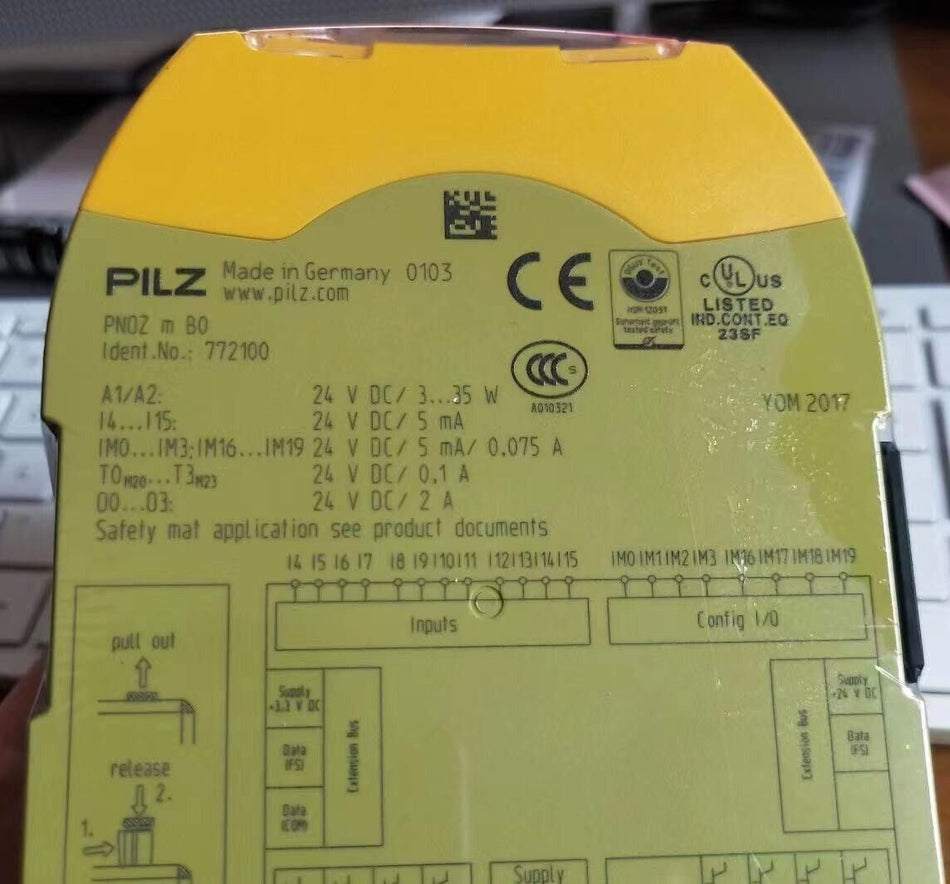 1PCS  pilz 772100 new