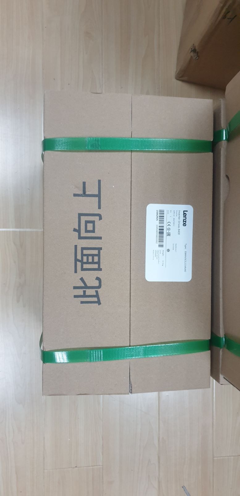 1 件 LENZE E84AVSCE2234VX0 全新