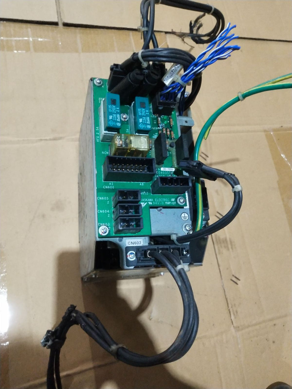 1 PEÇA USADA Yaskawa JZRCR-YPU01C-1 JZRCRYPU01C1