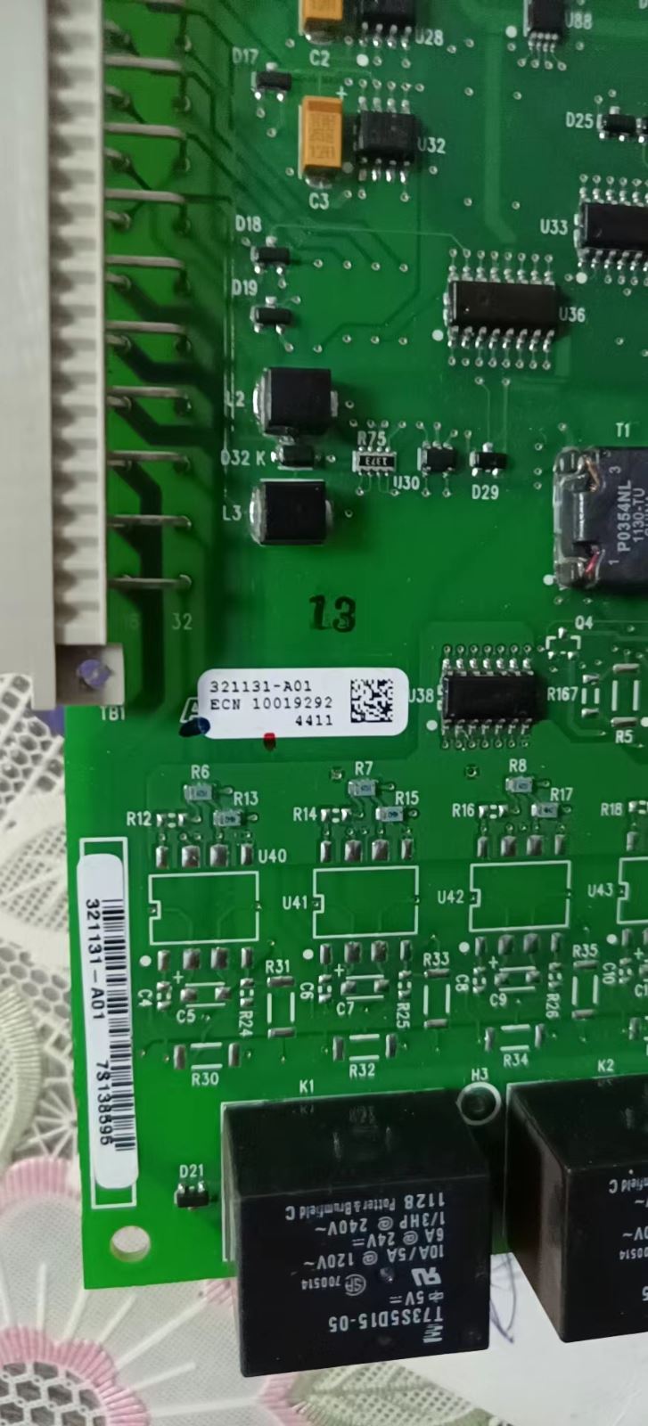 1 peça para ALLEN-BRADLEY 321131-A01? usado 321131A01