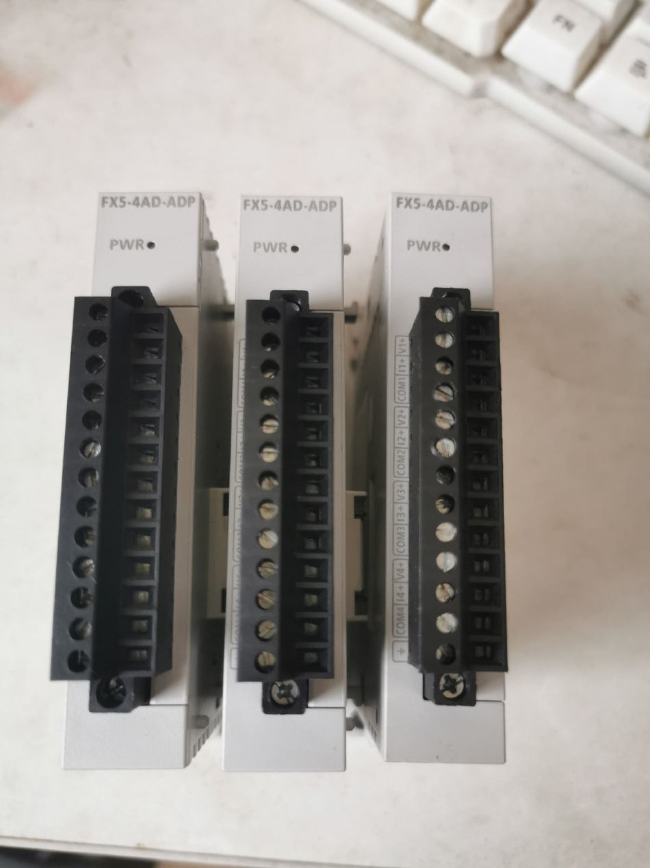 1PC 三菱 FX5-4DA-ADP 二手
