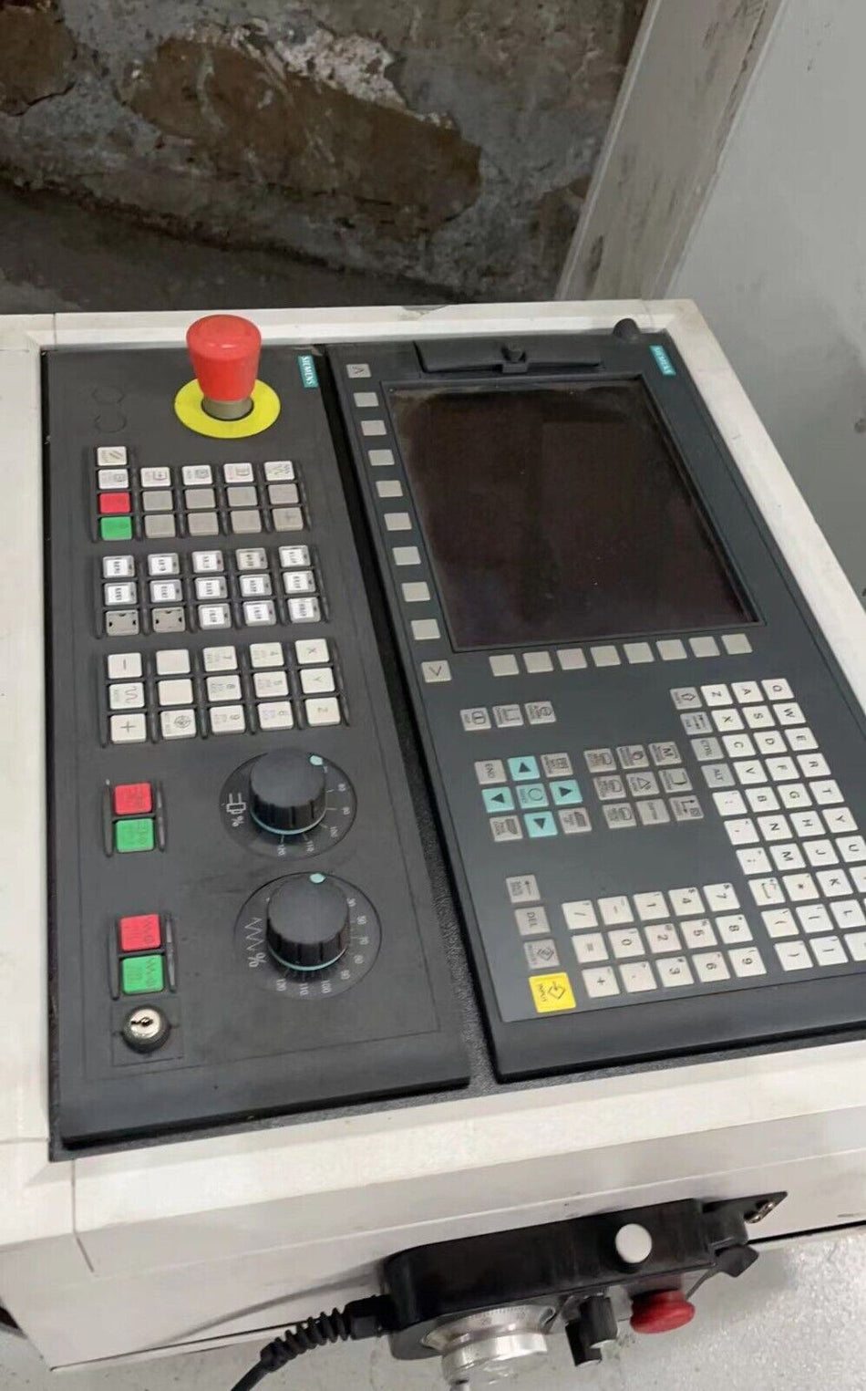 1PC SIEMENS 1FK7063-5AF71-1EB0 usado