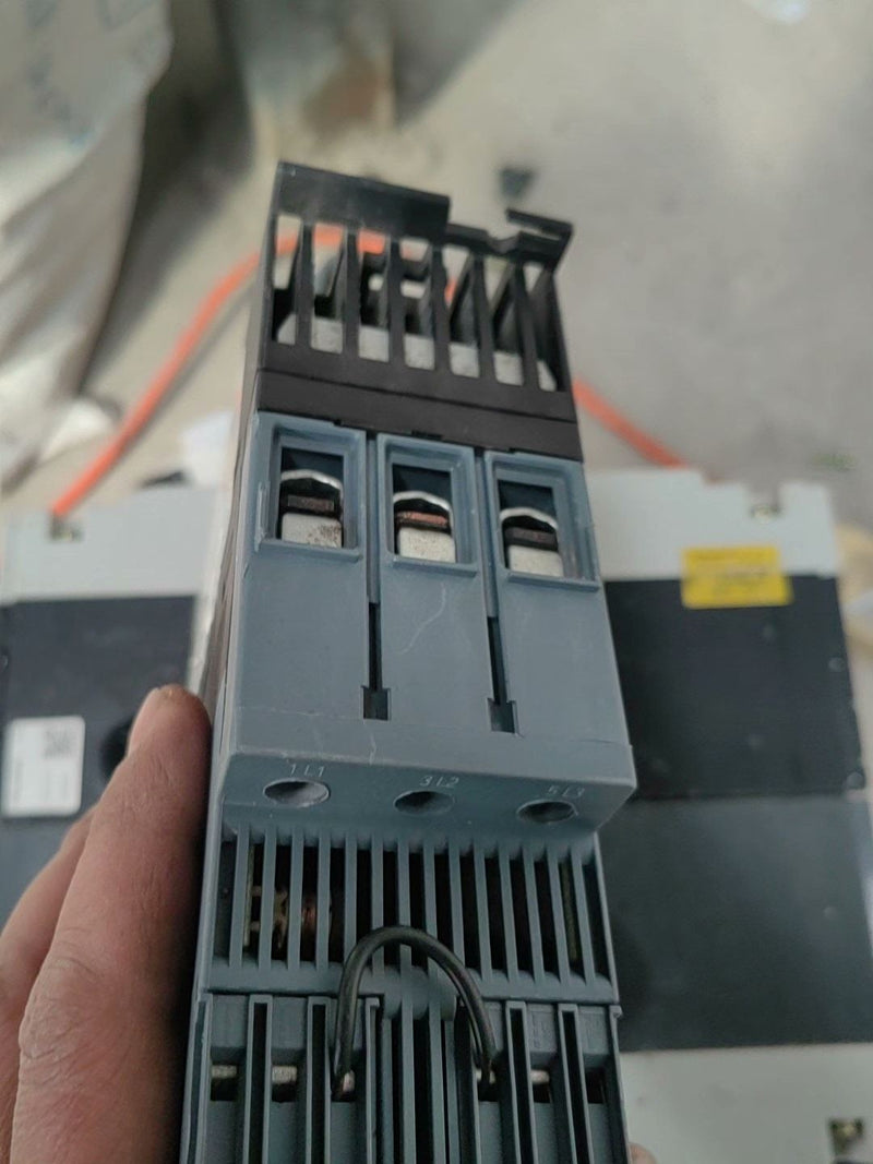 1PC Siemens 3RW4038-1BB14 used