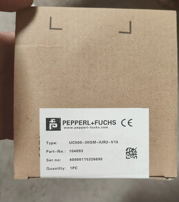 1PC FOR pepperl+fuchs UC500-30GM-IUR2-V15 NEW UC50030GMIUR2V15