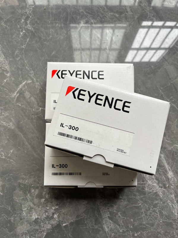 1pc for  KEYENCE IL-300 new IL300