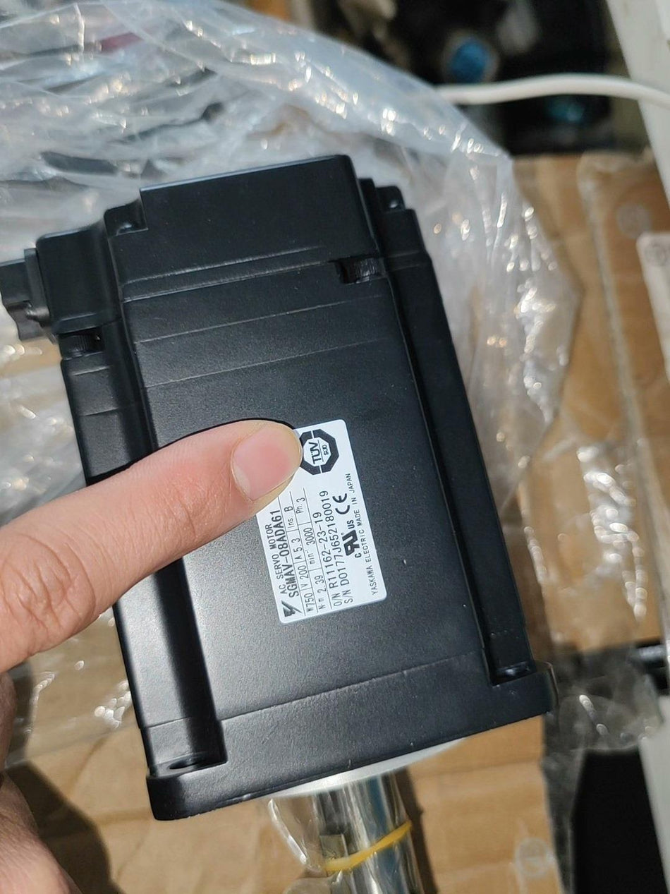 1PC for Yaskawa SGMAV-08ADA61 new SGMAV08ADA61