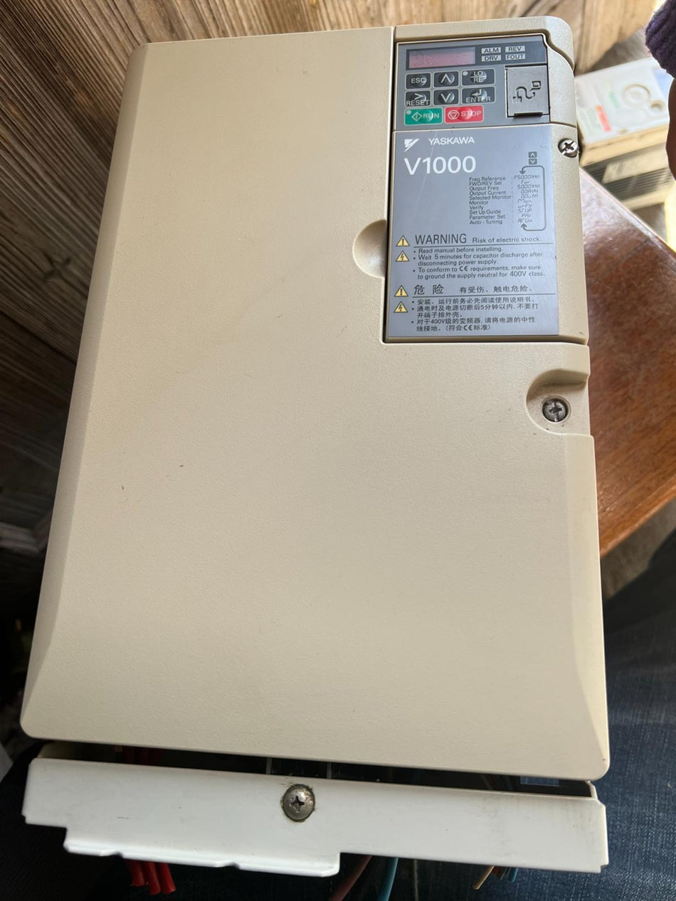 1 peça Yaskawa CIMR-VB4A0031FBA USADO CIMRVB4A0031FBA
