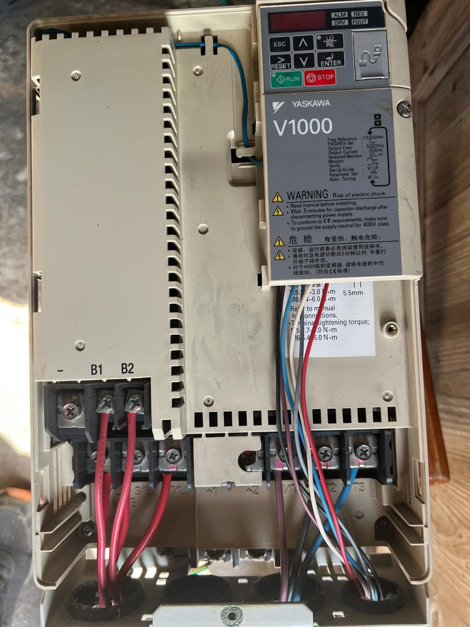 1 peça Yaskawa CIMR-VB4A0031FBA USADO CIMRVB4A0031FBA