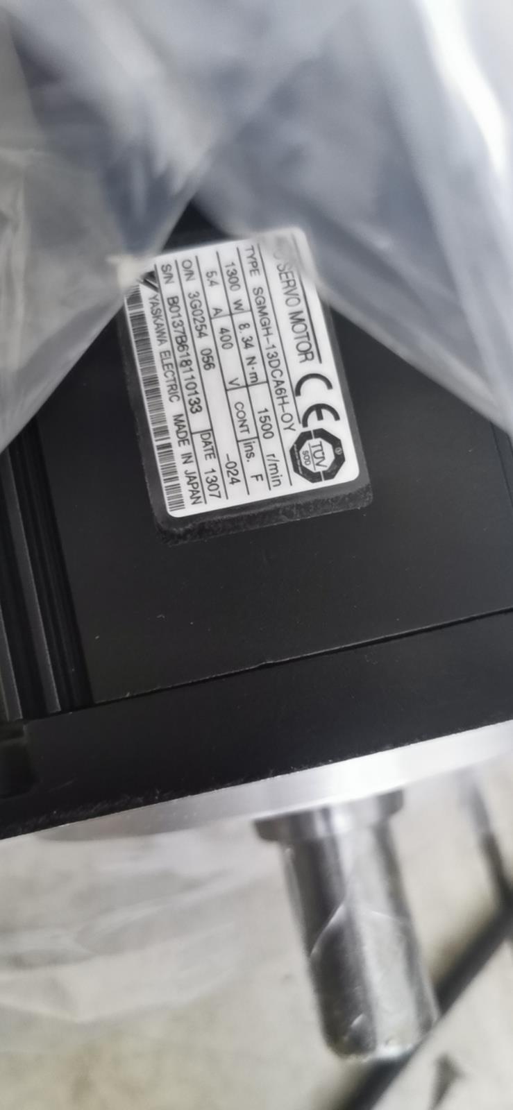 1 PCS Yaskawa SGMGH-13DCA6H-OY USADO SGMGH13DCA6HOY