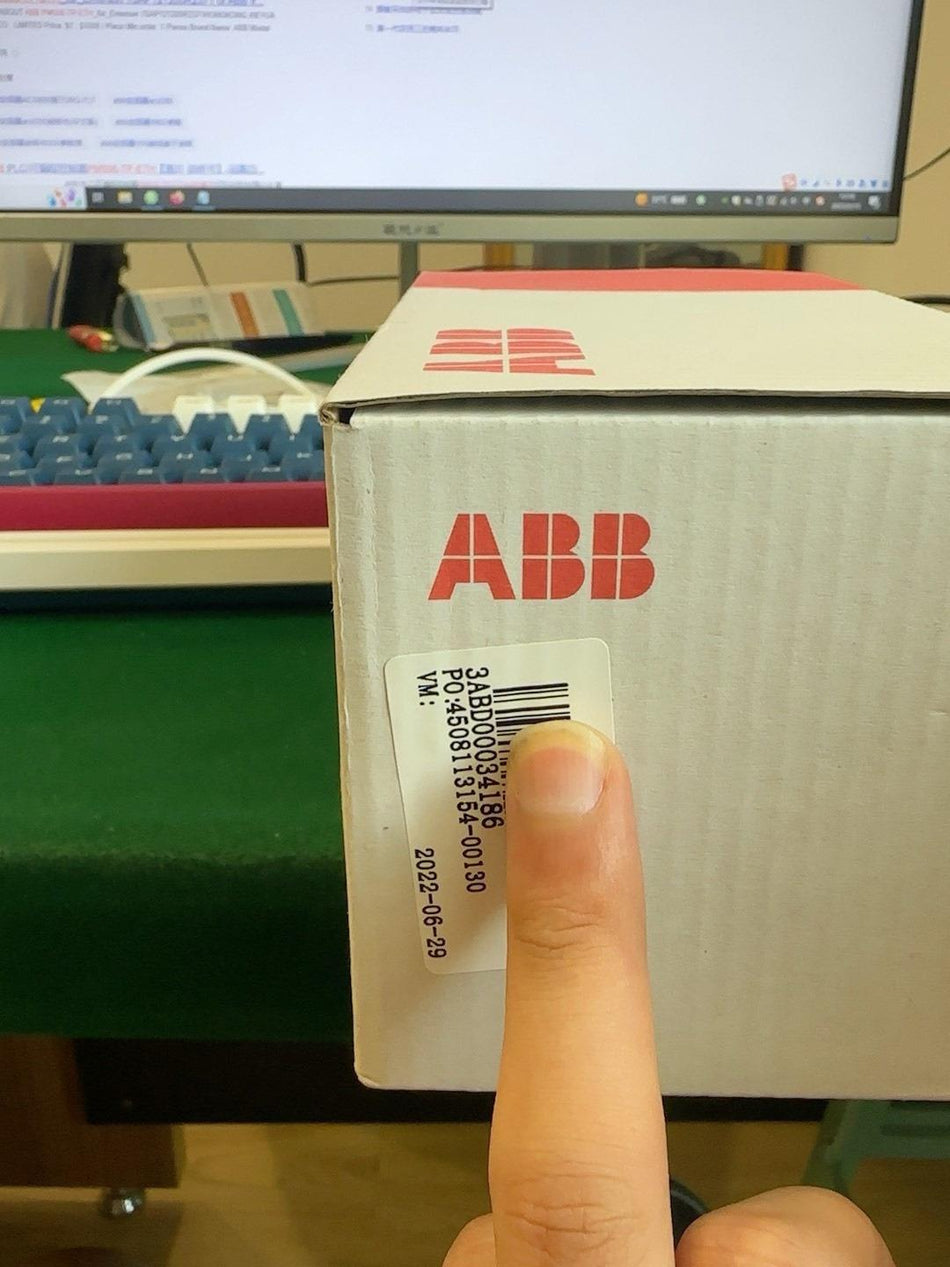 1PC para ABB PM556-TP-ETH novo PM556TPETH