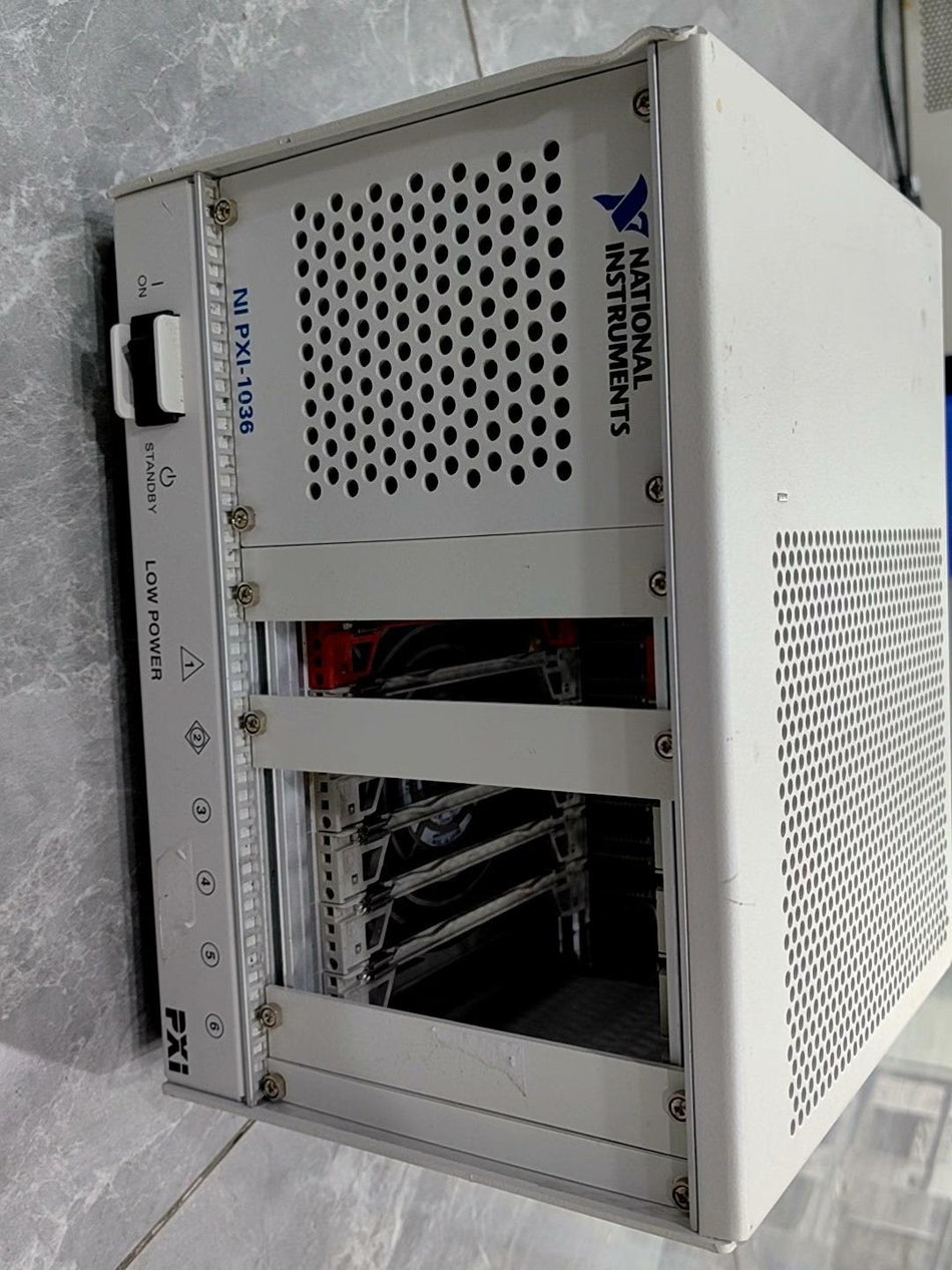 1PC para NI PXI-1036 usado PXI1036