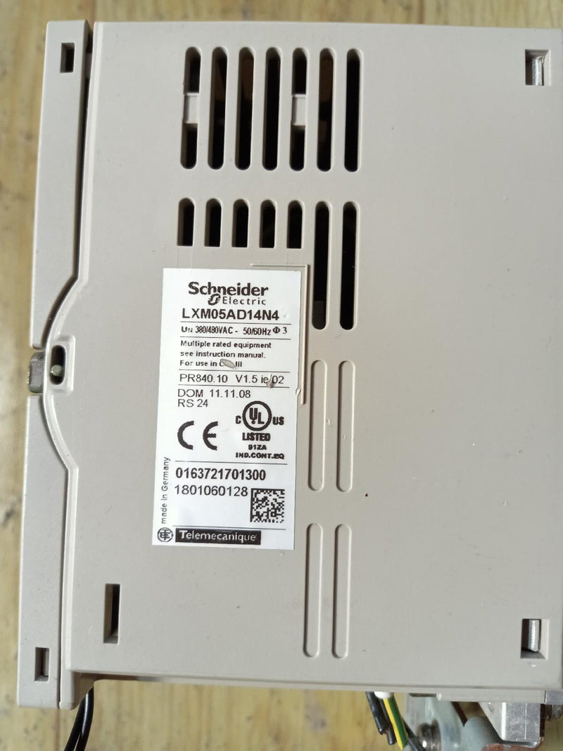 1PC FOR Schneider LXM05AD14N4 Used mx1