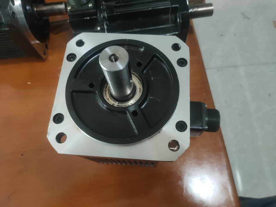 1PC para teco TSB13551A-3NTA-1 usado TSB13551A3NTA1