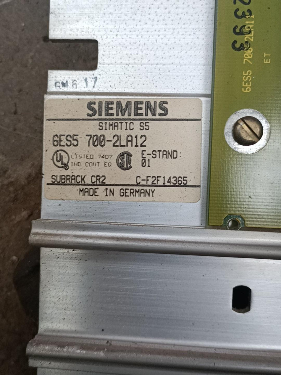 1PC para SIEMENS 6ES5700-2LA12 usado 6ES57002LA12