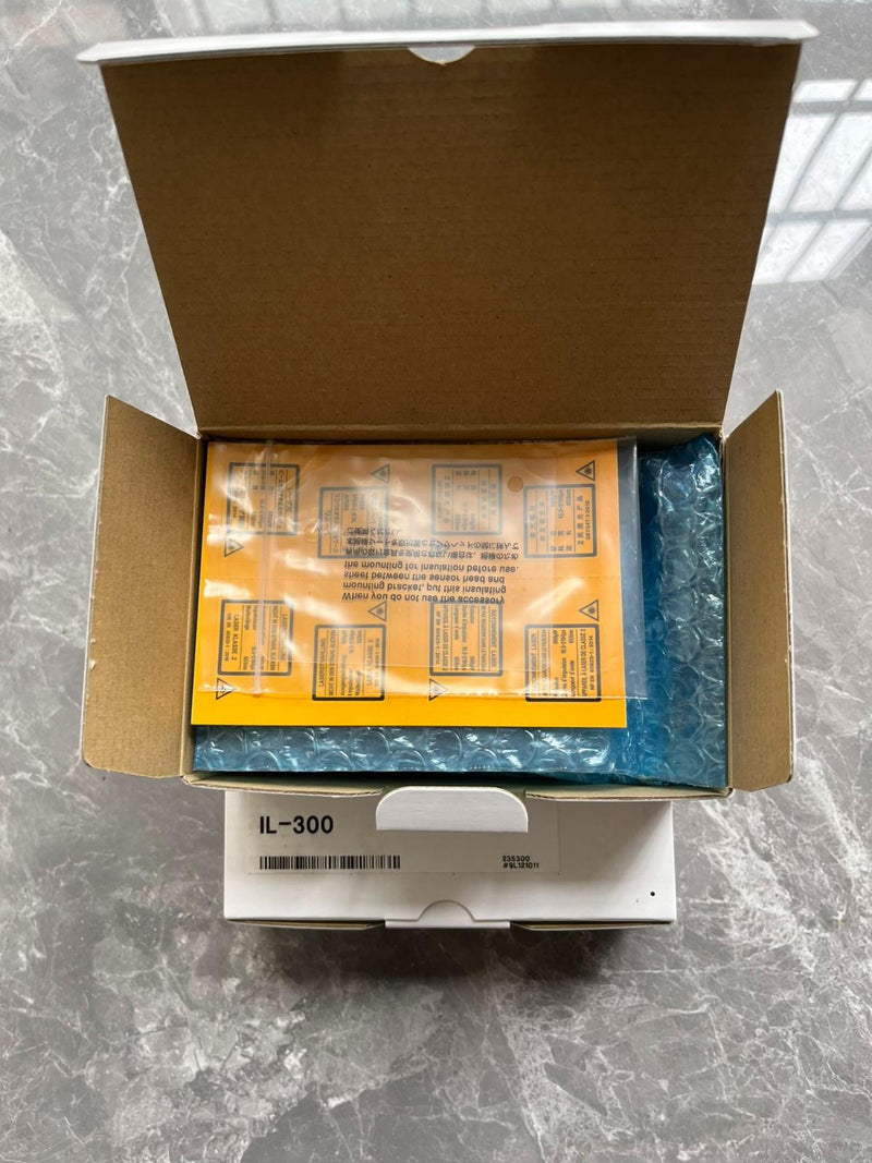 1PC For KEYENCE IL-300 new IL300
