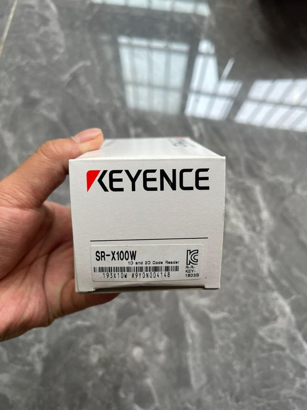 1PC For KEYENCE SR-X100W new SRX100W