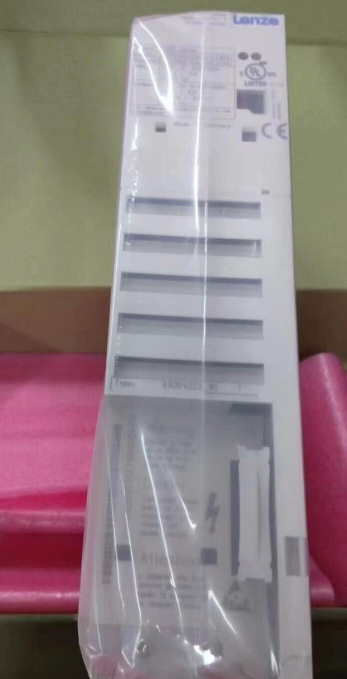 1PC  for  Schneider   ATV930U75N4 New