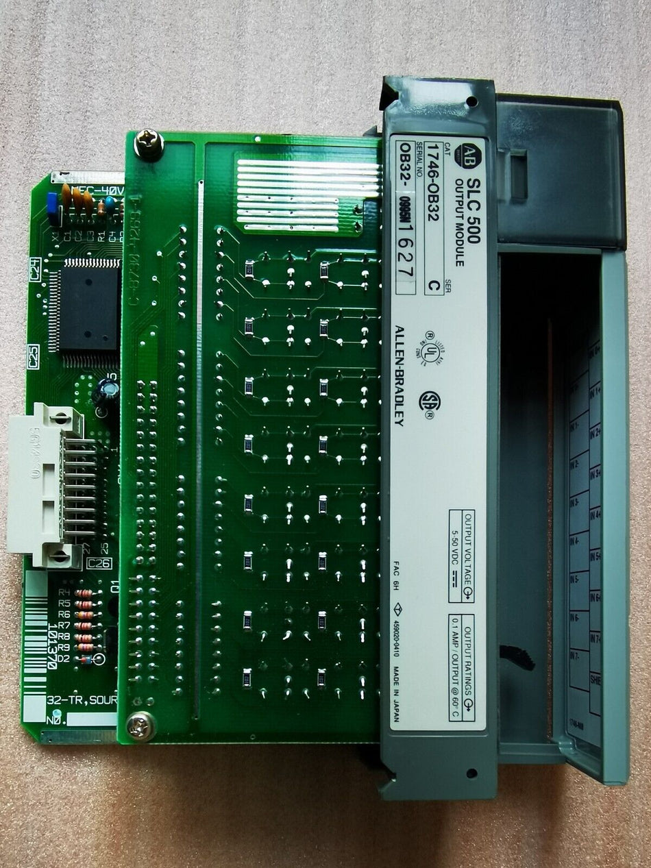 1PC para AB 1746-OB32/C usado 1746OB32/C em stock B-8-3-011