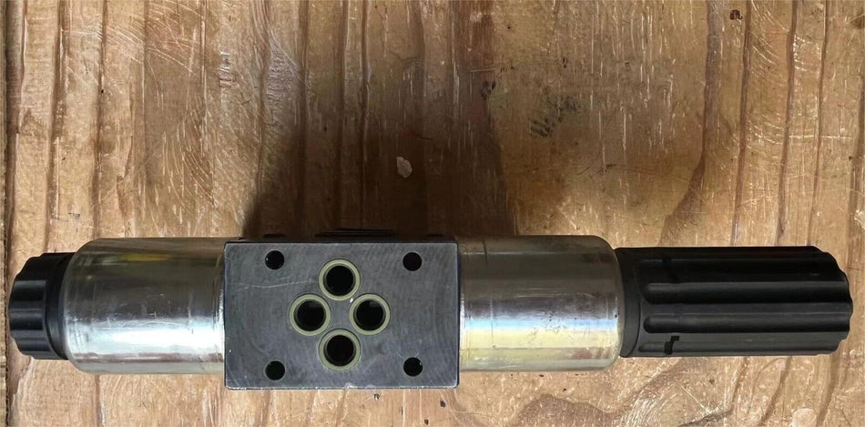 1PC For  Rexroth   R900950342  USED