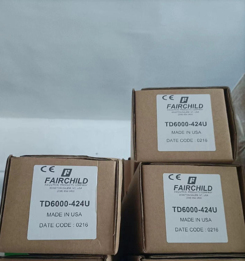 1PC for    Fairchild   TD6000-424U  NEW  TD6000424U