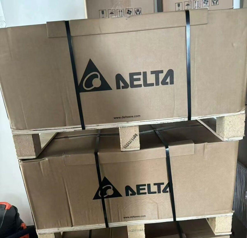 1PC FOR Delta VFD900CP43A-21 New mx4