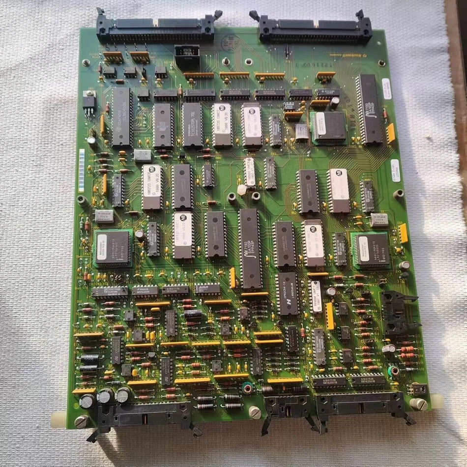 1PC PARA PC 158713 USADO em stock A-5-3-016