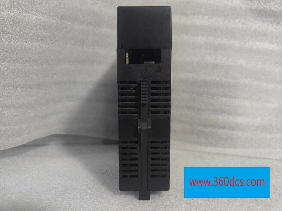 1PC para FANUC IC693CPU331X usado