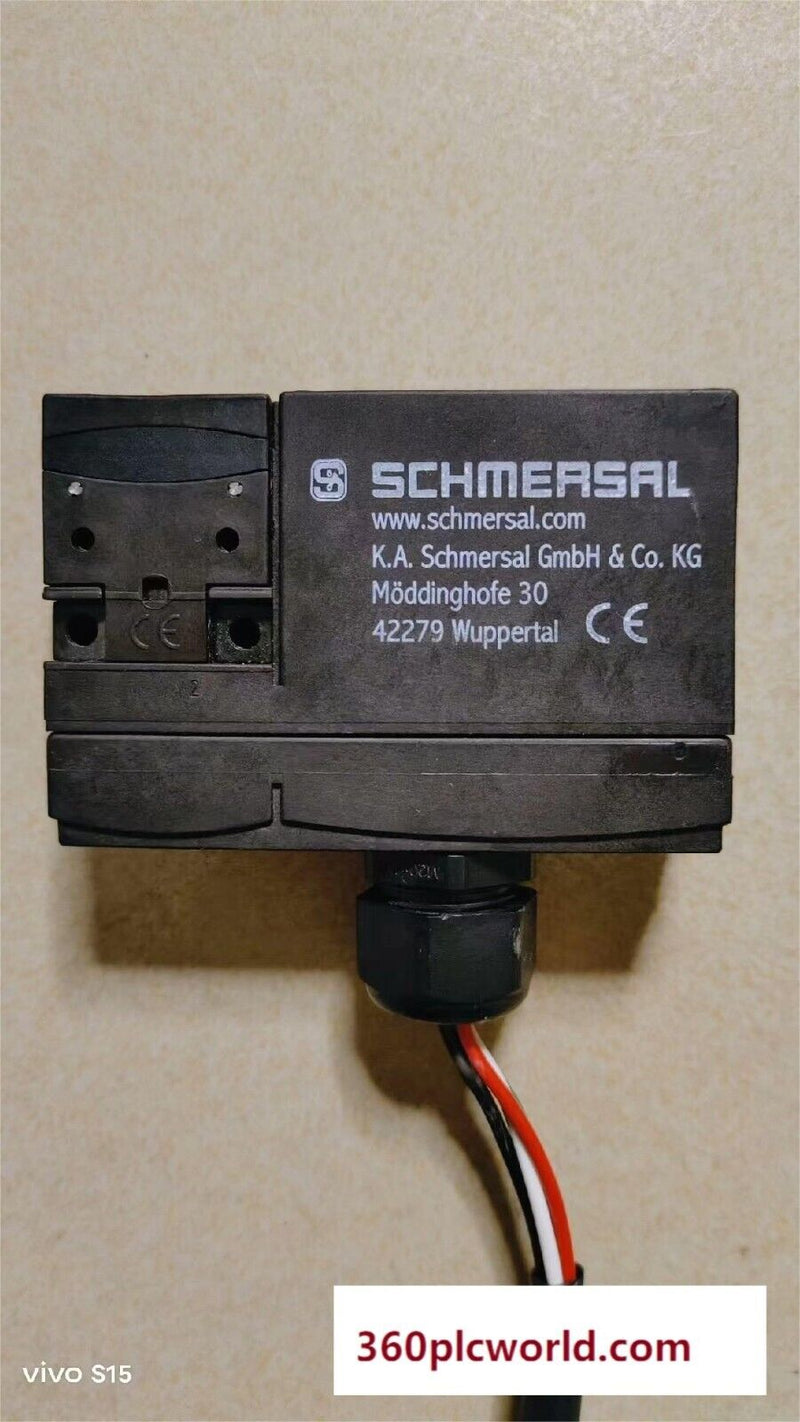 1PC FOR SCHMERSAL AZM170-11ZRKA USED AZM17011ZRKA