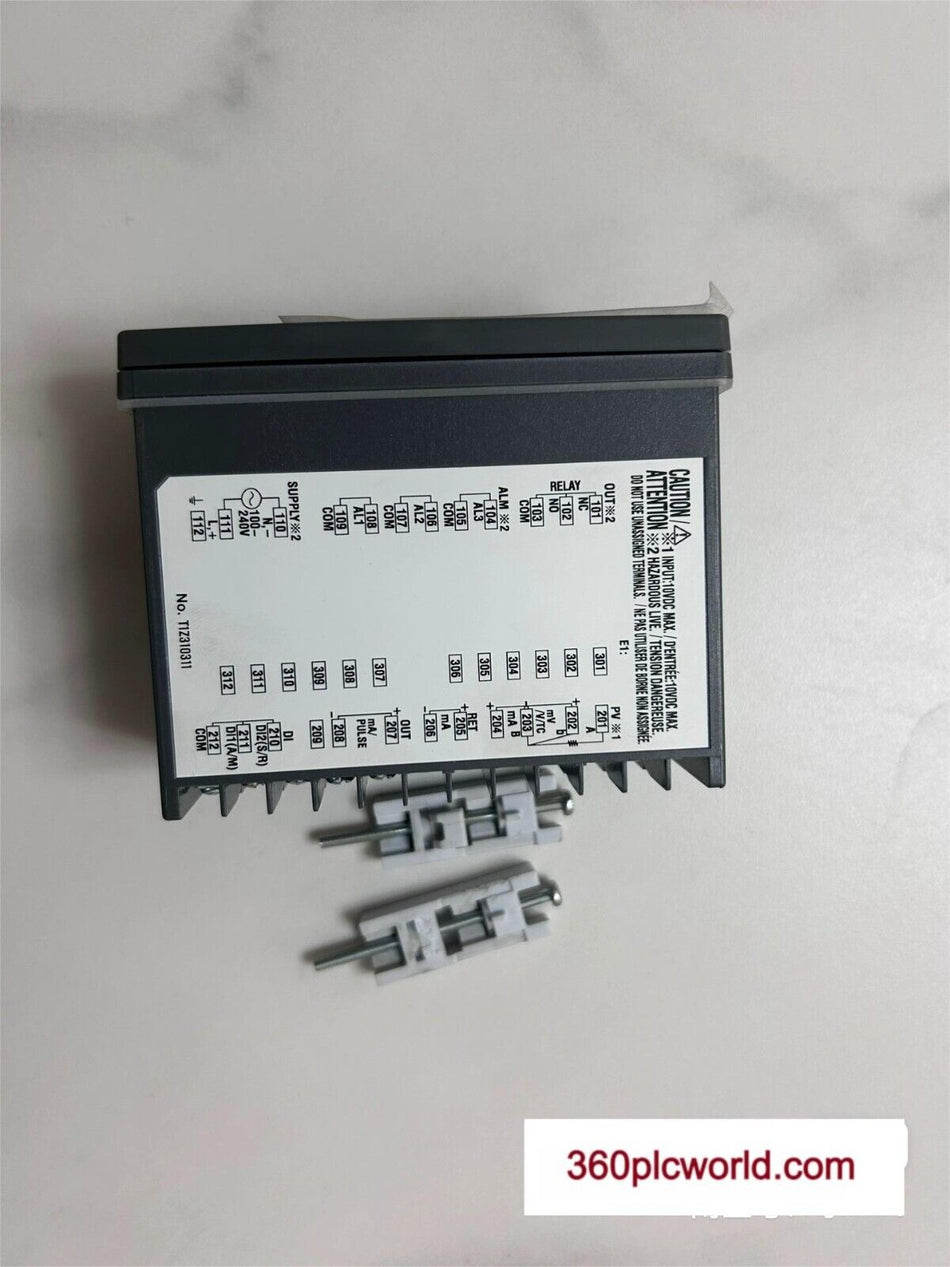 1PC FOR YOKOGAWA UT32A-000-11-00 NEW UT32A0001100
