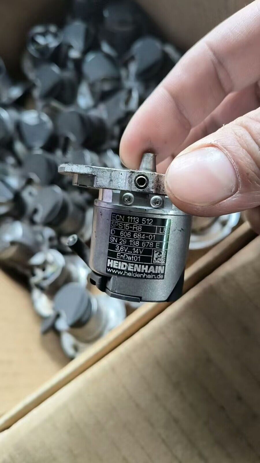 1 PC PARA HEIDENHAIN ECN 1113 512 5PS15-R8 ID: 606 684-01 utilizado em STOCK MX