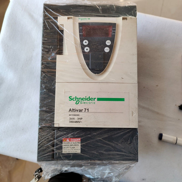 1PC FOR Schneider ATV71HU30N4Z used  in stock C-18-3-007